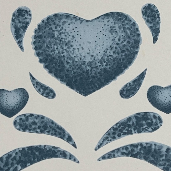 Vintage Cottagecore Blue Heart Tile Trivet Wall Decor Wood Frame Made in Taiwan - Picture 2 of 4